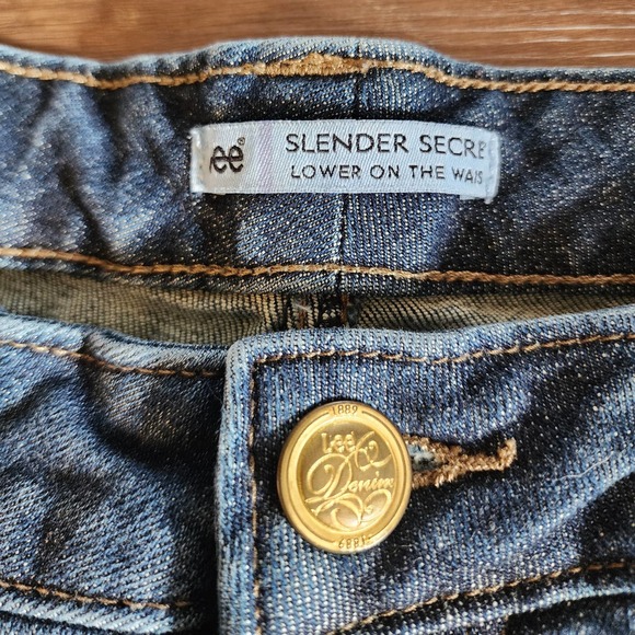 Lee Slender Secret Straight Leg Jeans Plus Size Sits at Waist 16 Short - Picture 2 of 8